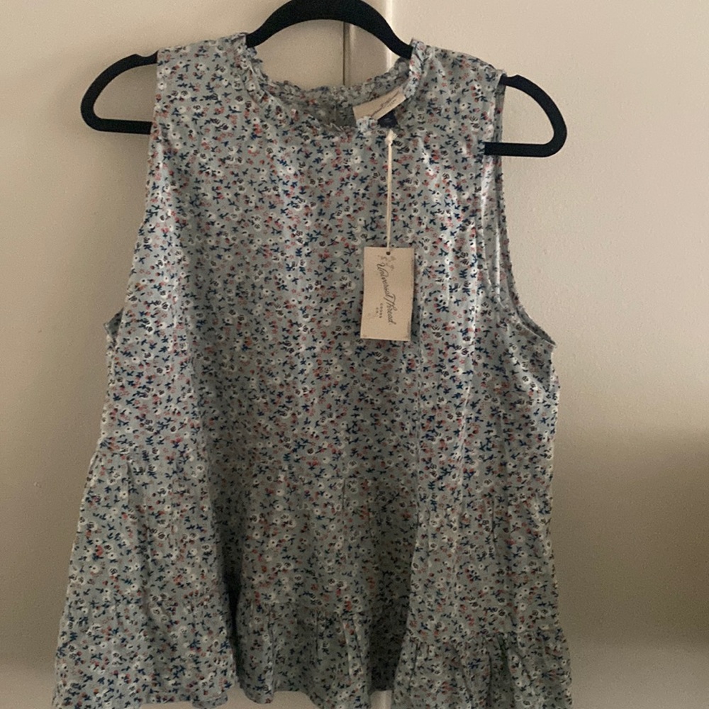 Short Sleeve Floral Blouse